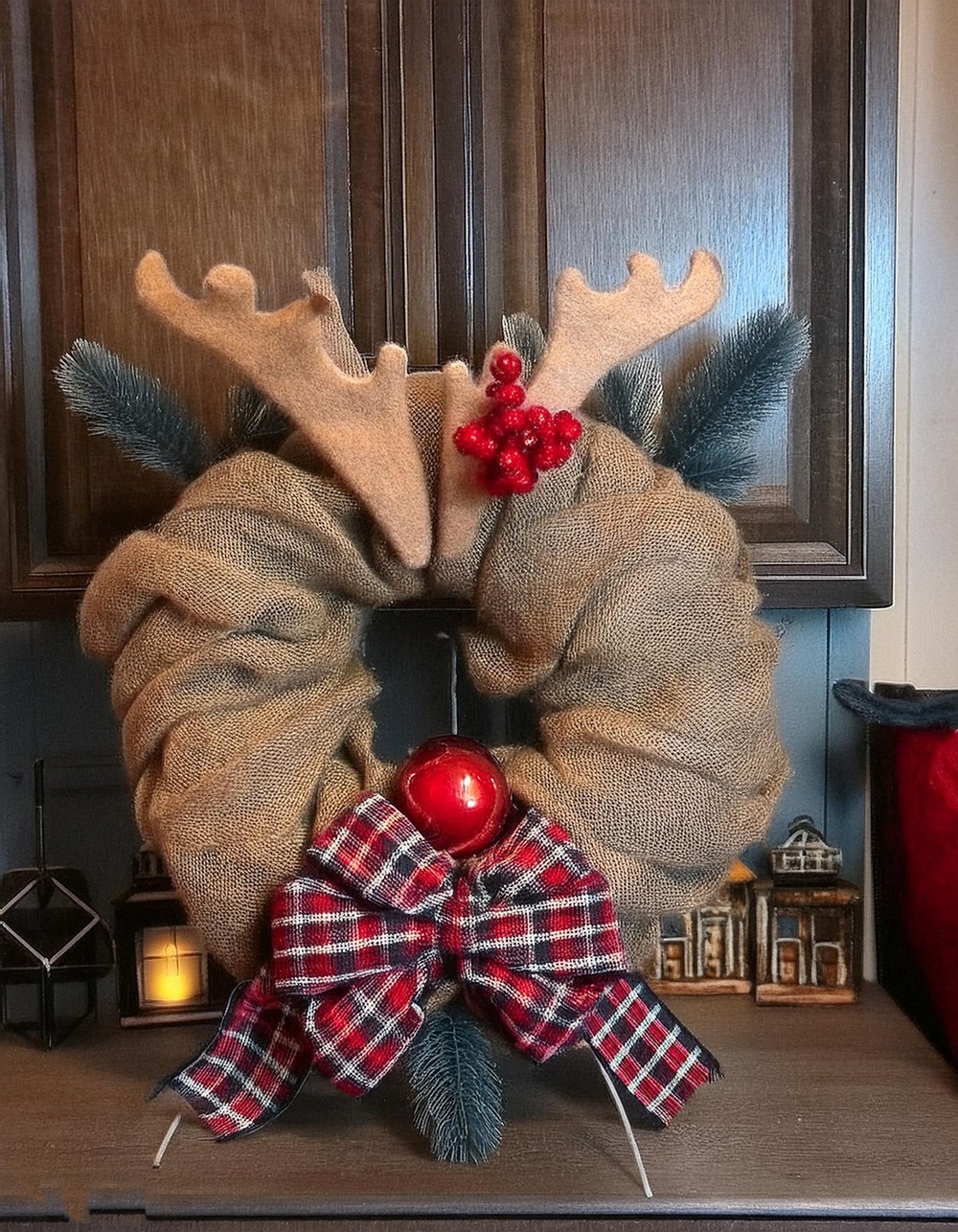 Burlap Ribbon DIY Reindeer Wreath