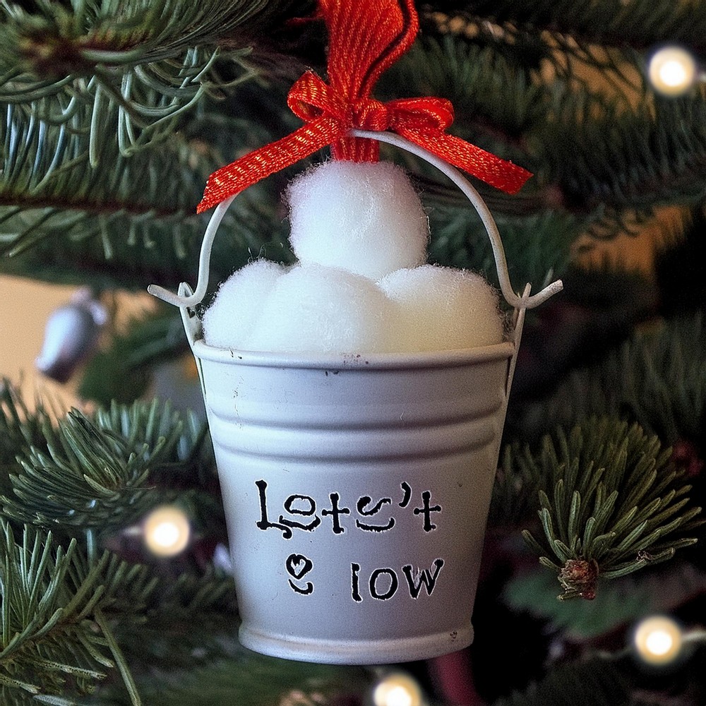 DIY Snow Bucket Pom Pom Ornament