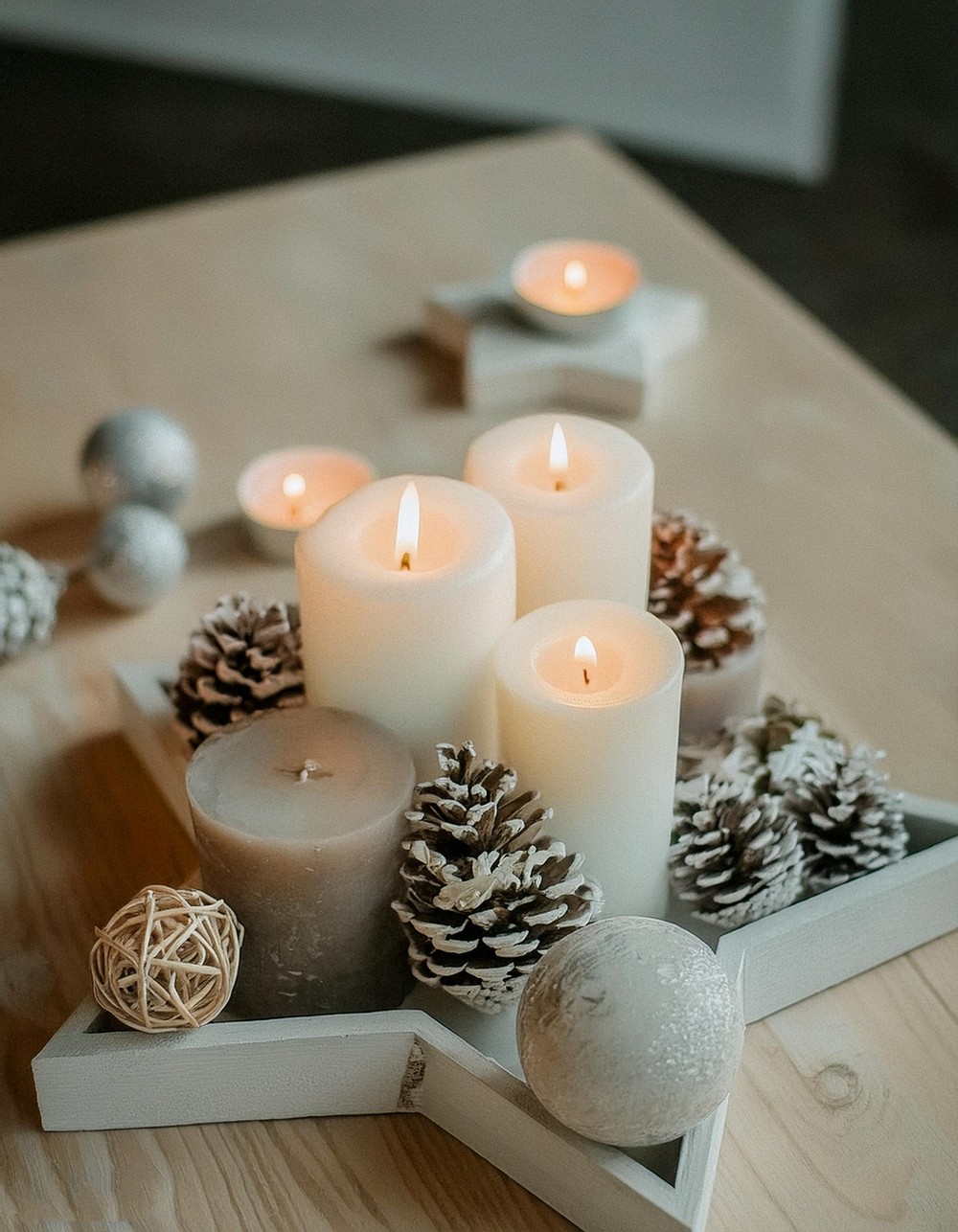 Illuminate Your Holiday Table with a Starry Candle Decor