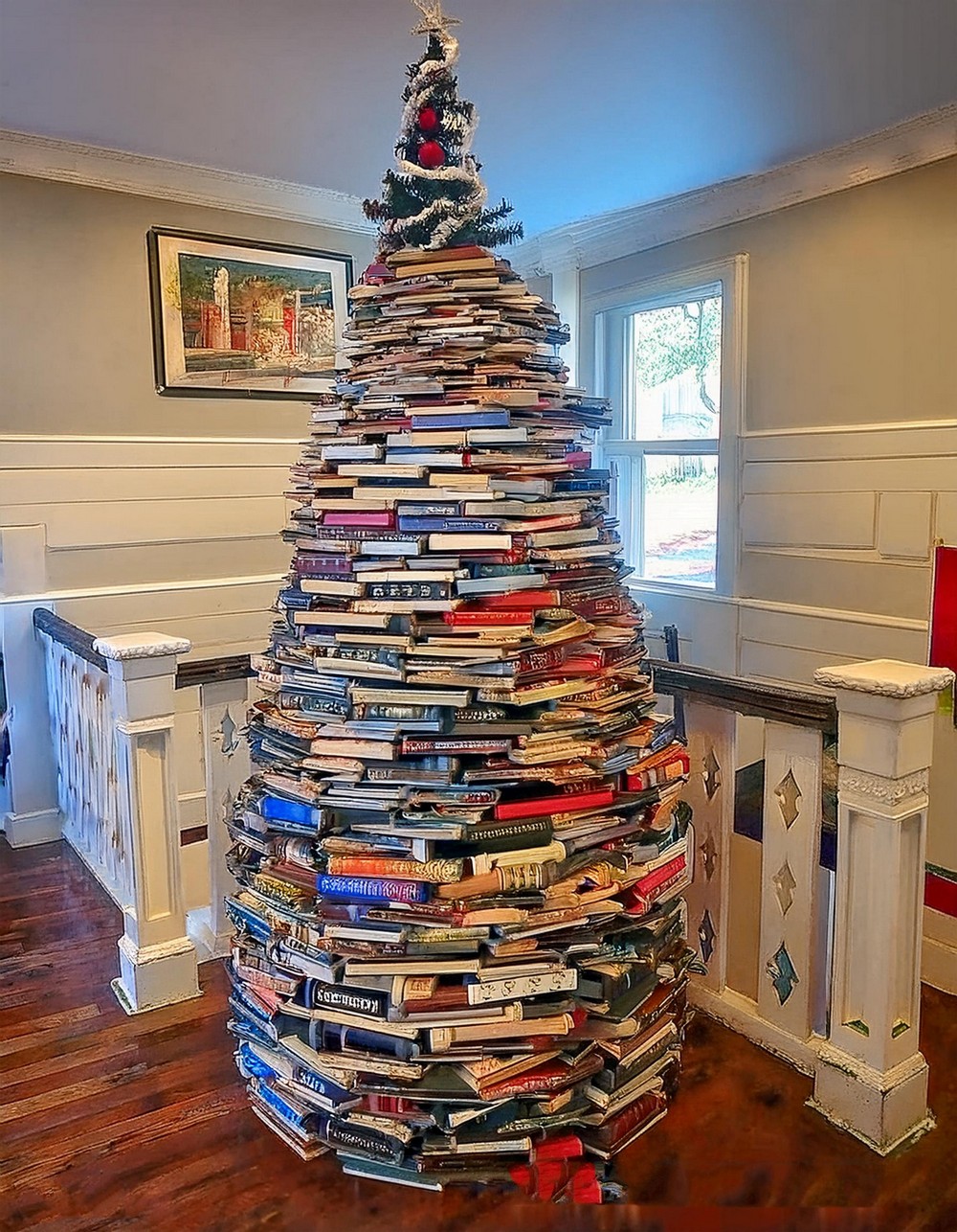 Literary Lovers Book Tree