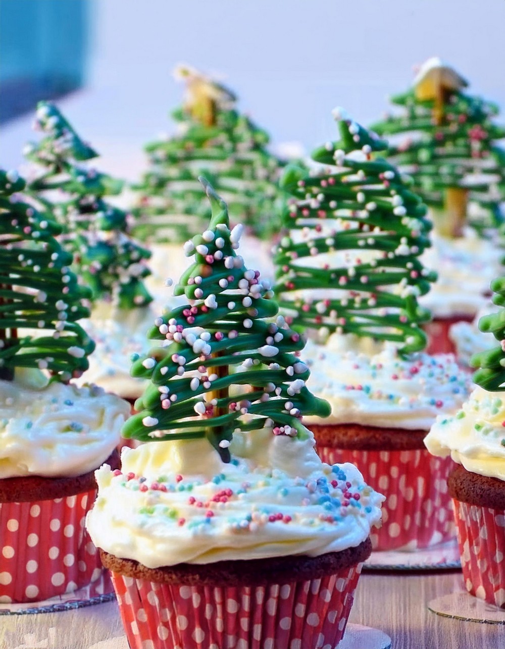 Snowy Cupcakes With Pretzel Trees