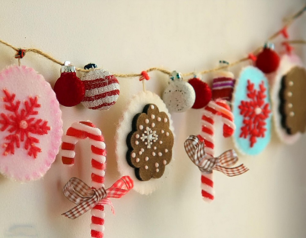 Sweet Treats Felt Christmas Garland