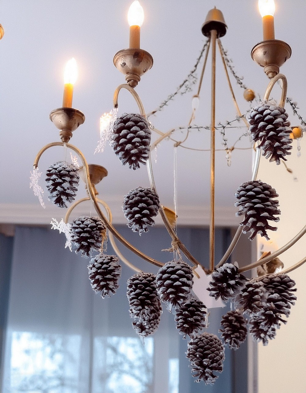 Use Pinecones For A Festive Chandelier