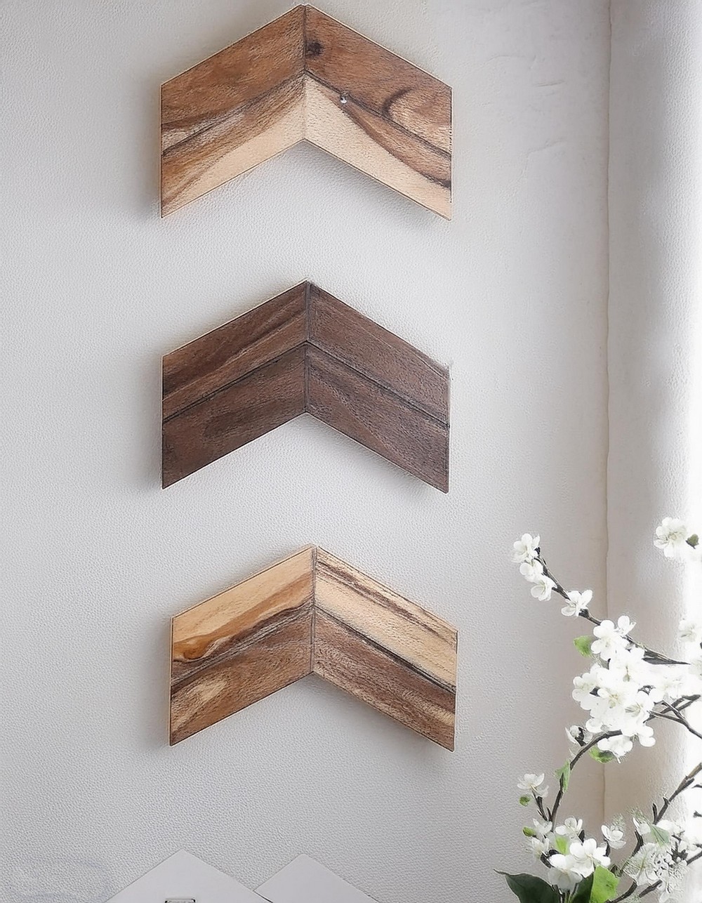 Craft Trendy Arrow Signs with Pre-Cut Wood Pieces