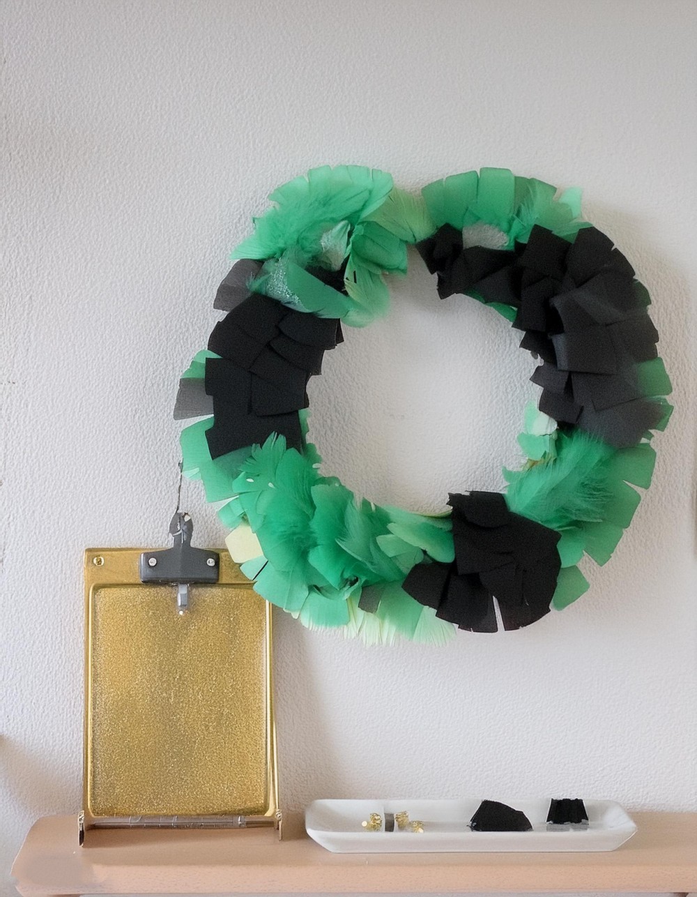 Create Colorful Wreath with Crepe Paper