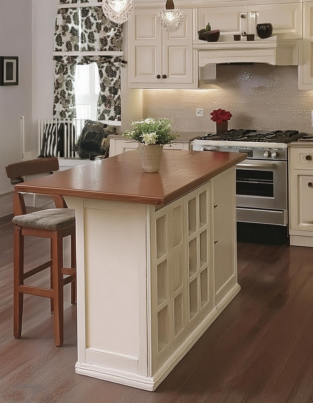 Make a Statement with a Personalized Kitchen Island