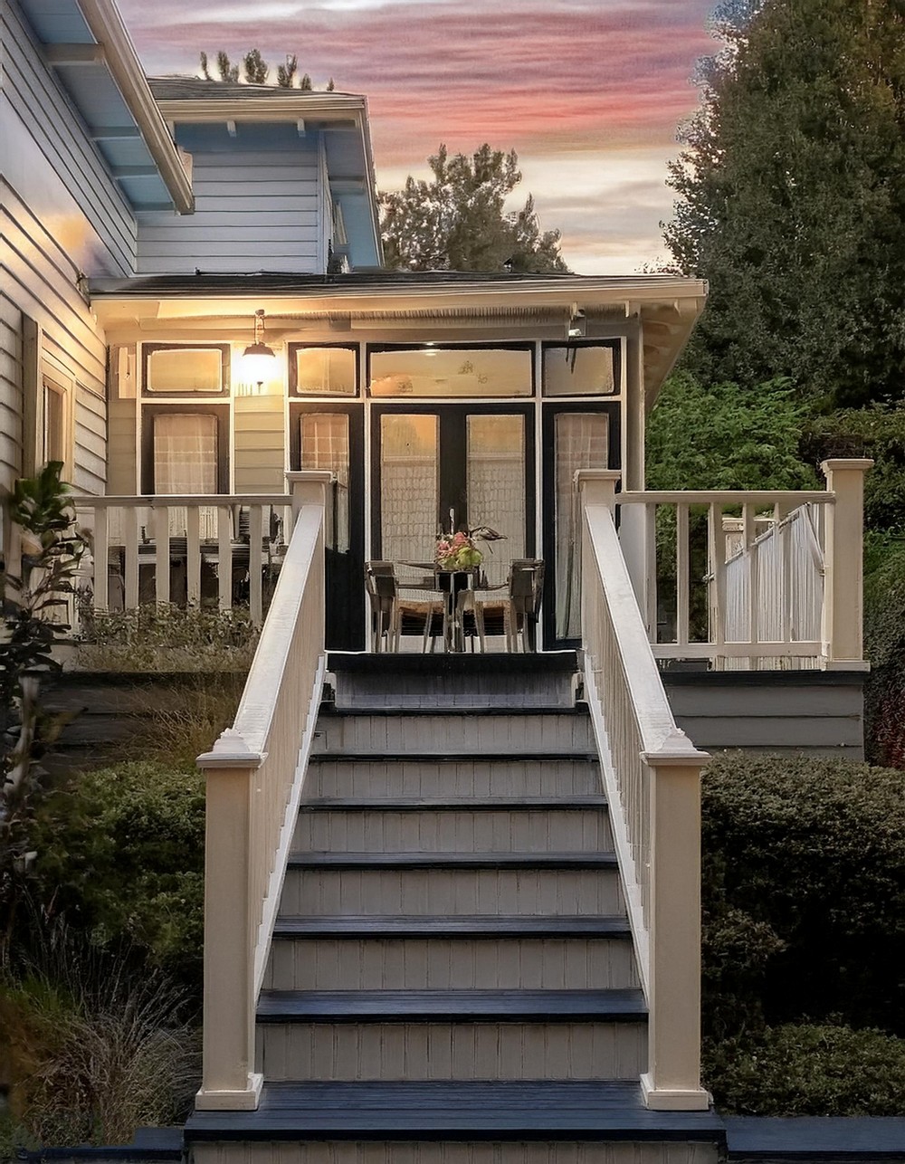 Outdoor Room with Low-Maintenance Railing